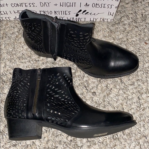 Leather booties - Picture 2 of 7